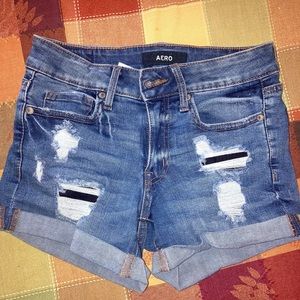 Aero jean shorts size 2